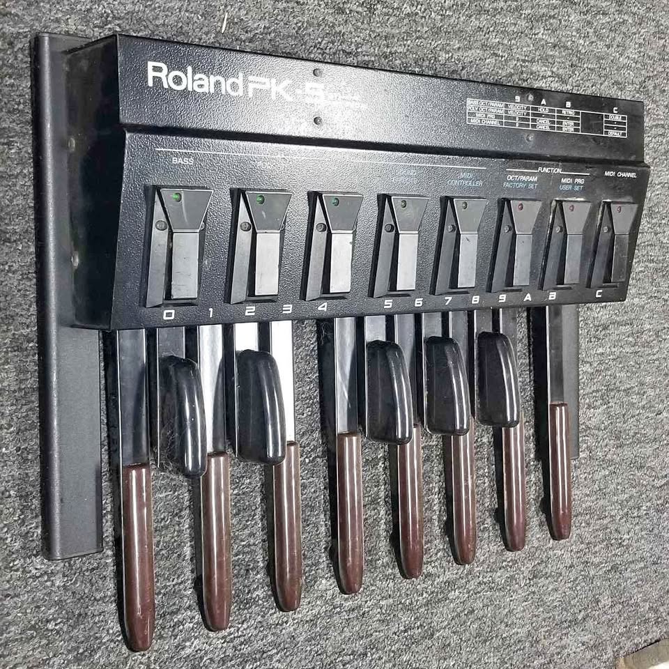 Roland PK5 MIDI bass pedals